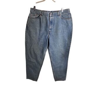 Women’s Levi’s Relaxed Fit, Tapered Leg Denim Blue Jeans. Light Wash. Size 20W